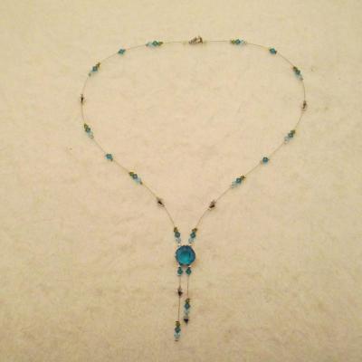 Collier double pendants en cristal de swarovski sur fil câblé